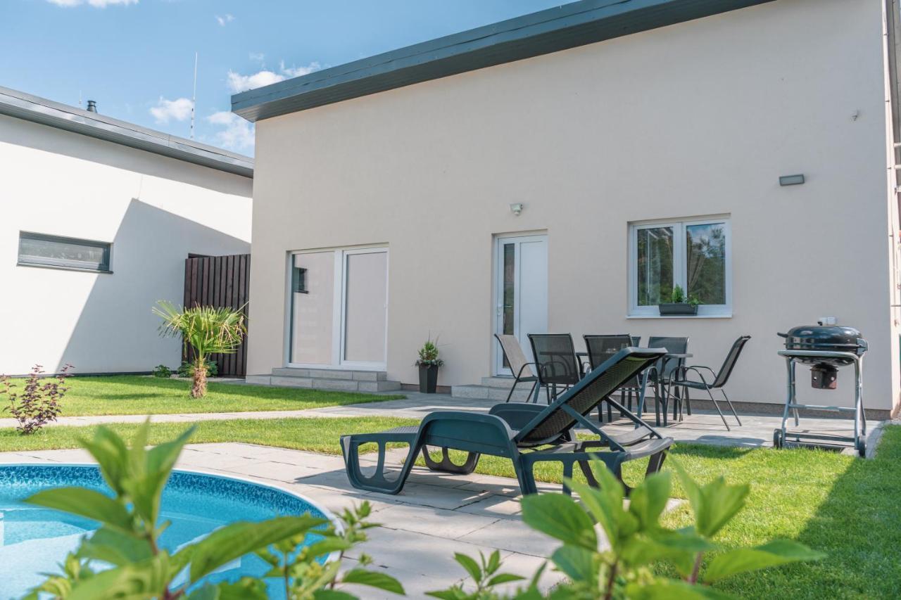 Relax House Mohelnice Villa Exteriör bild